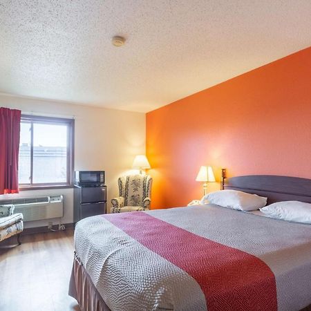 Motel 6-Saukville, Wi Екстер'єр фото