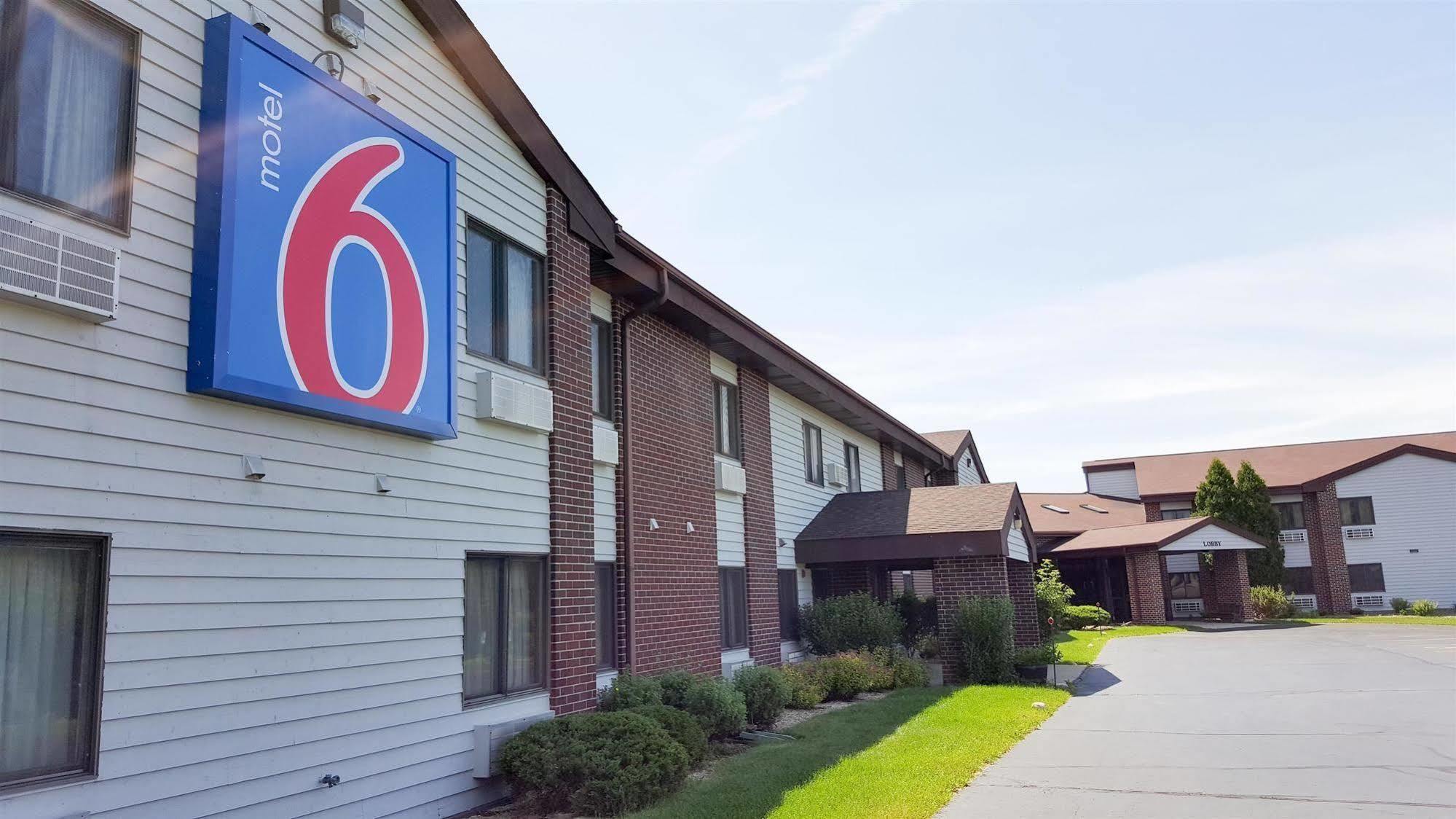 Motel 6-Saukville, Wi Екстер'єр фото