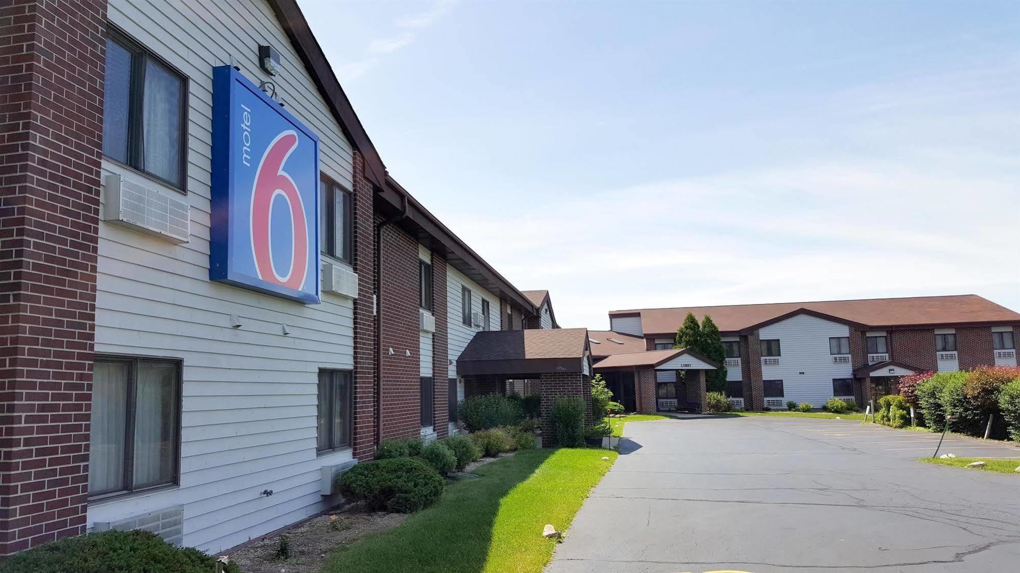 Motel 6-Saukville, Wi Екстер'єр фото