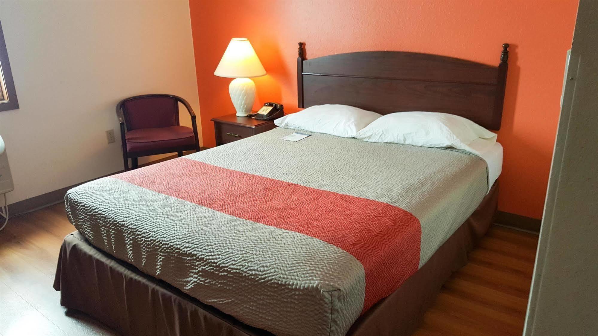 Motel 6-Saukville, Wi Екстер'єр фото
