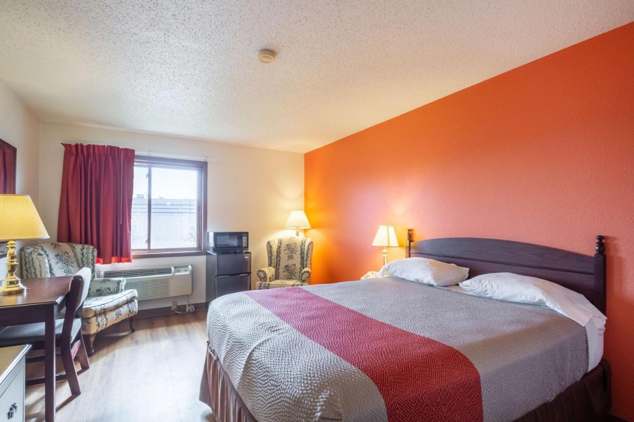 Motel 6-Saukville, Wi Екстер'єр фото