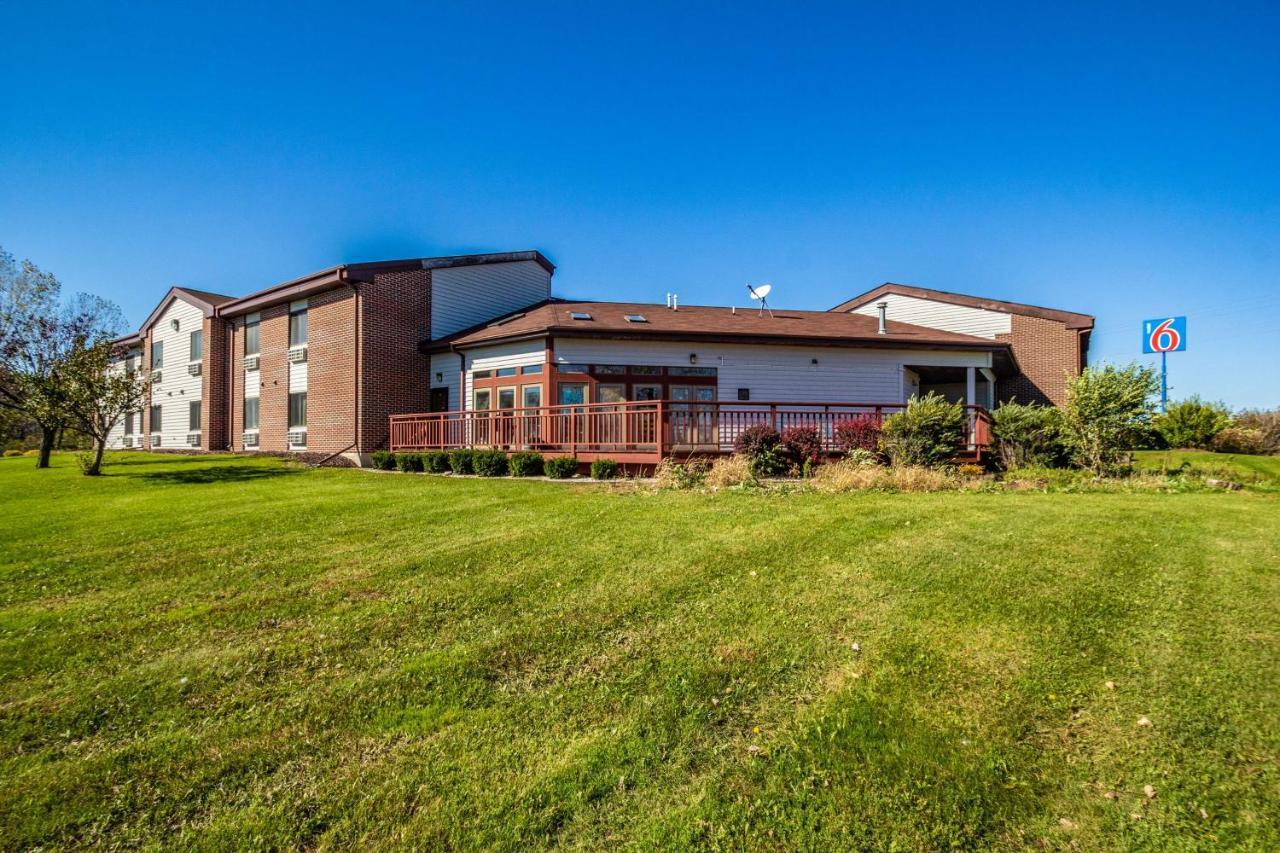 Motel 6-Saukville, Wi Екстер'єр фото
